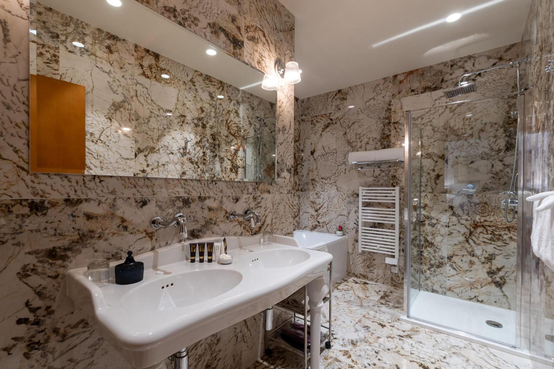 Hotel Demeure Loredana Saint-Florent  Exterior photo